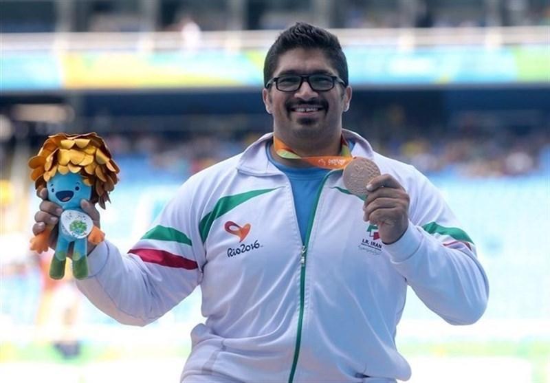 نفر سوم پارالمپیک 2016 مدالش را برای تأمین هزینه ها به حراج گذاشت