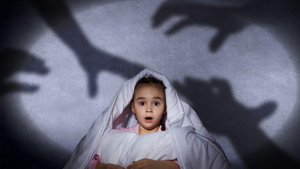 چرا بچه ها خواب ترسناک می بینند؟