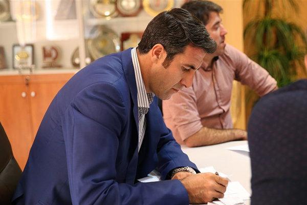 بهنام محمودی: باید در خصوص حضور مربی ایرانی به جای مترجم پافشاری کرد، عطایی کار سختی دارد