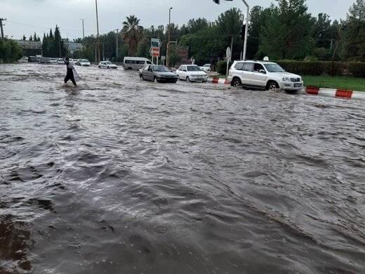 سیلاب ناگهانی و کولاک در 8 استان، فعالیت سامانه بارشی تشدید شد
